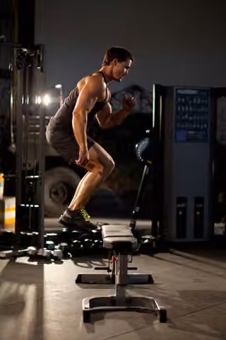 Demonstrasi gerakan Bench Sprint.