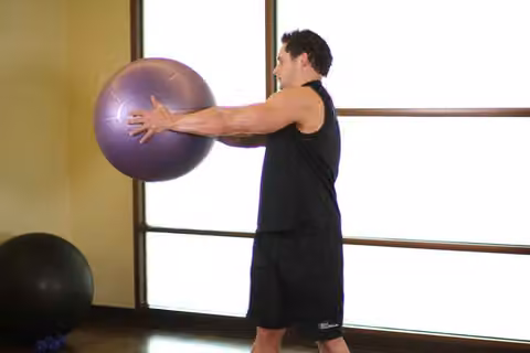 Demonstrasi gerakan Torso Rotation.