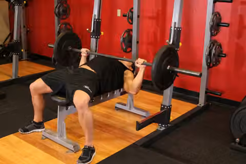 Demonstrasi gerakan Barbell Bench Press - Medium Grip.