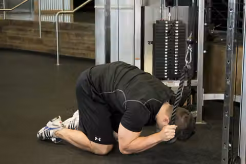 Demonstrasi gerakan Rope Crunch.